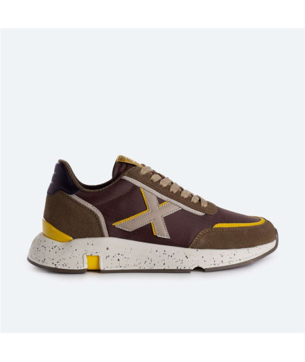 Zapatillas marrones Munich Versus Hombre