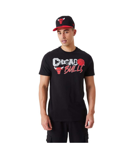 Camiseta New Era NBA Infill Graphic Chicago Bulls Negro...