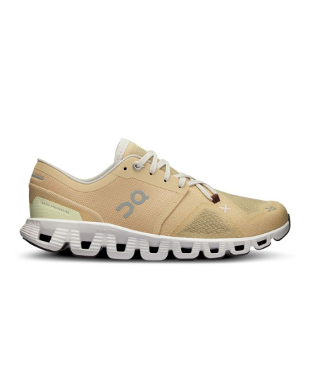Zapatillas de Running On Running Cloud X 3 Mujer Beige