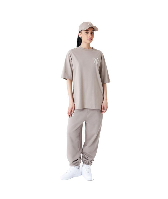 Camiseta New Era League Essentials Oversized...
