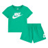 Conjunto Nike Club & Short Set Infantil Verde