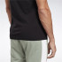 Camiseta Reebok Graphic Series Linear Logo Hombre Negro