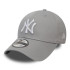 Gorra New Era New York Yankees Essential Gris 39THIRTY Stretch Fit