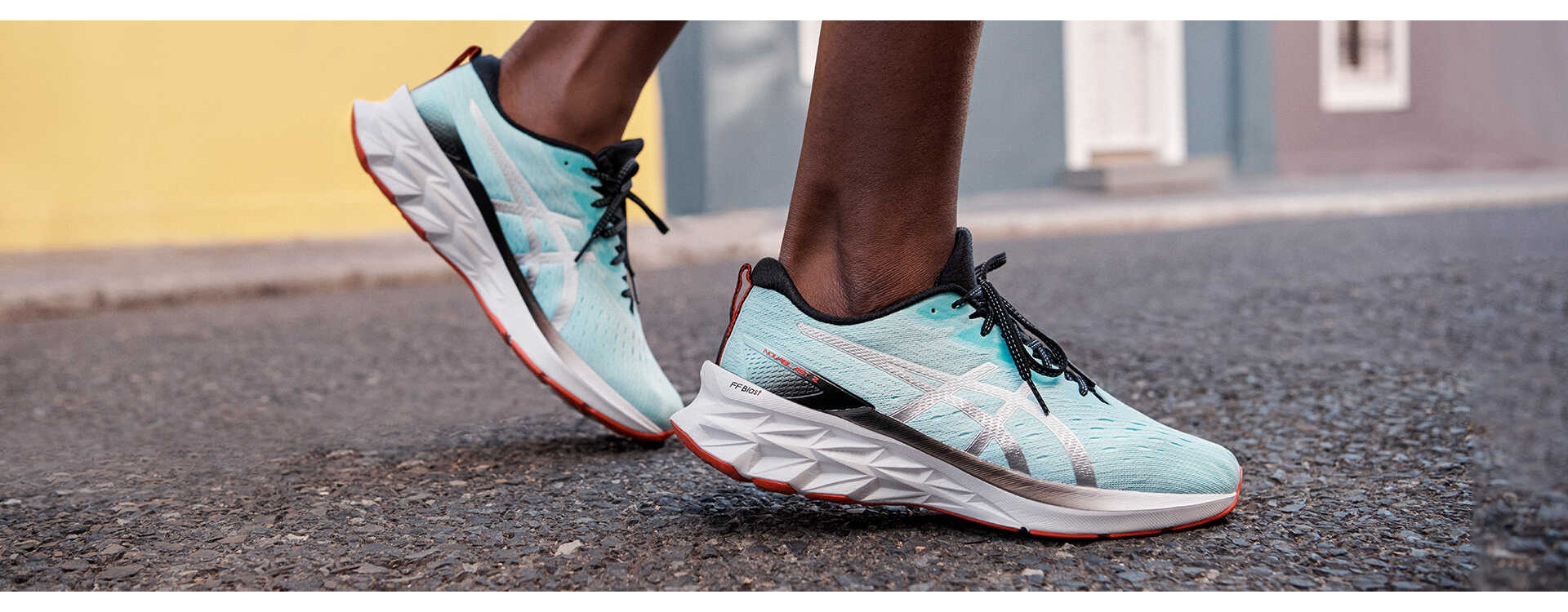 ASICS NOVABLAST 2